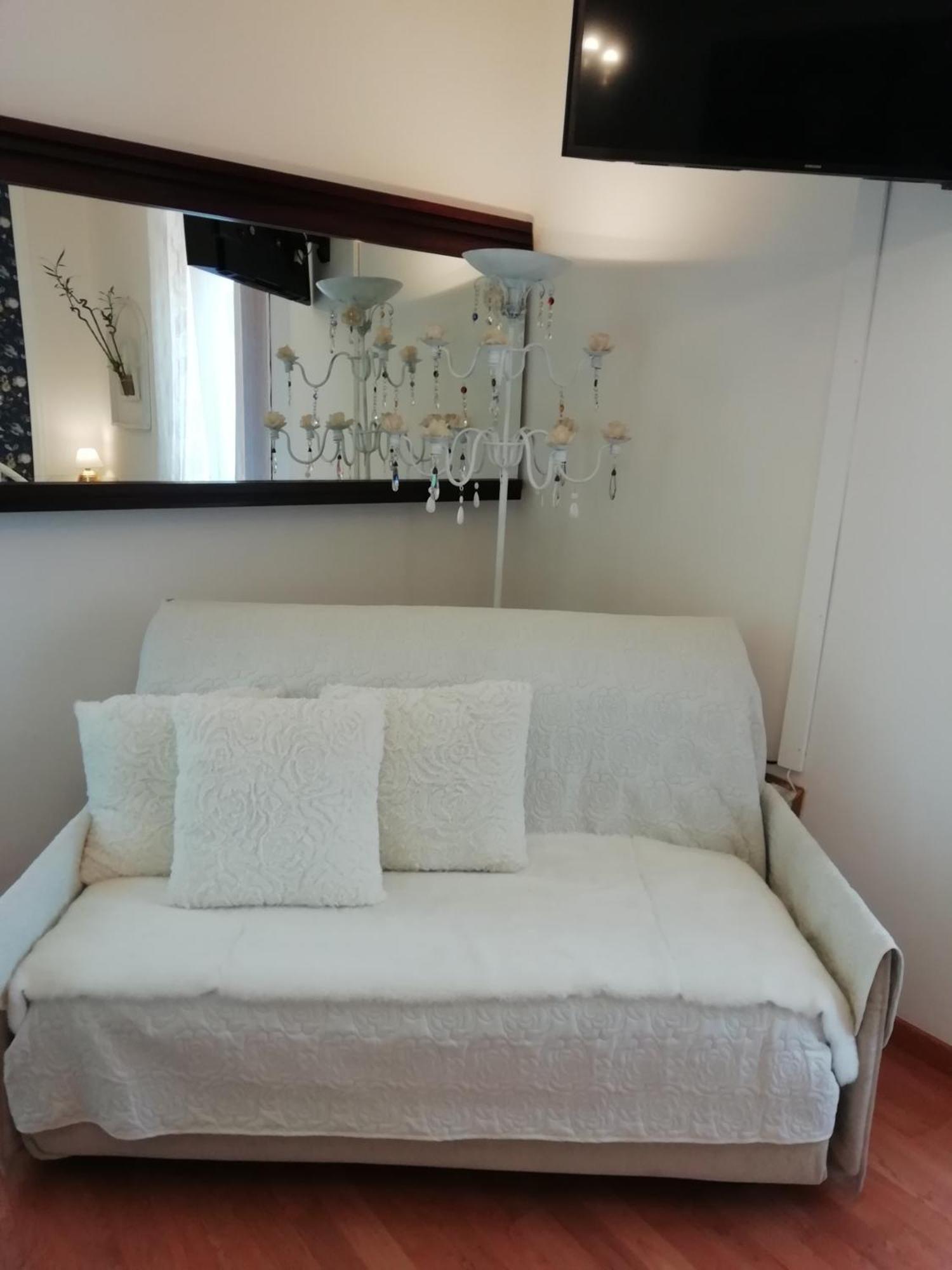 Le Pinelle Panzió Terni Szoba fotó